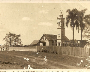 2o-lugar-historicas-02-01-aliisson-lucas-zarpelon-antiga-igreja-de-madeira-pinho-de-baixo-capela-sao-sebastiao-1.jpg