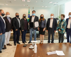 governadoreprefeitodeirati05102156.jpg
