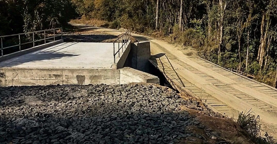 Prefeitura constrói 17 pontes no interior