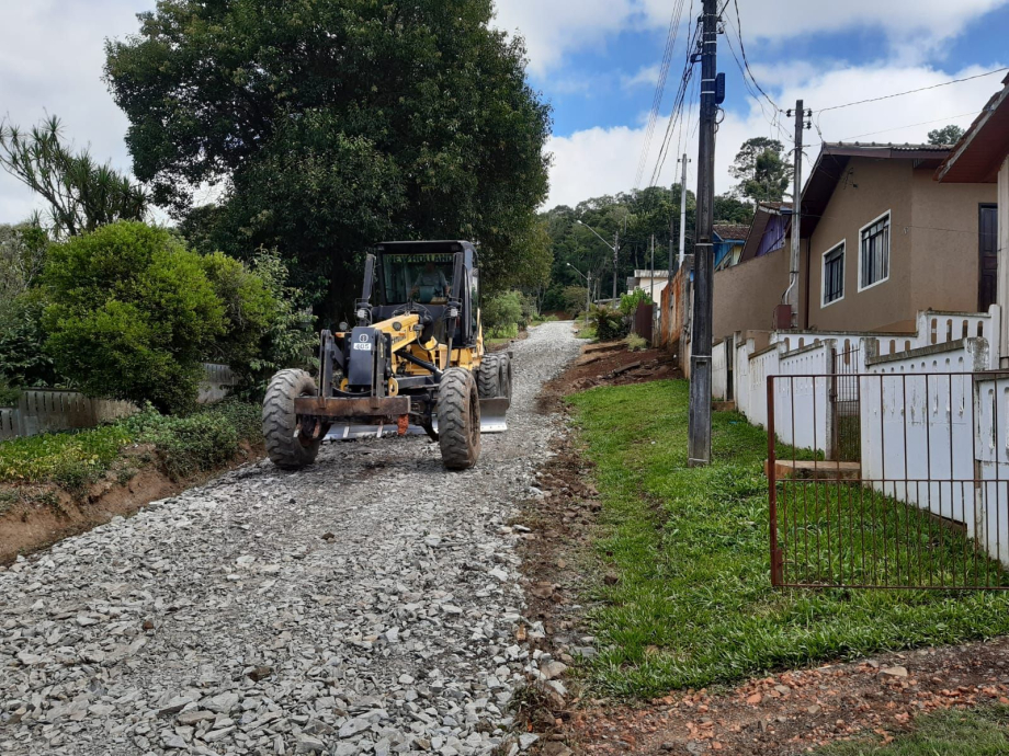 Rua João Bader Maluf recebe melhorias