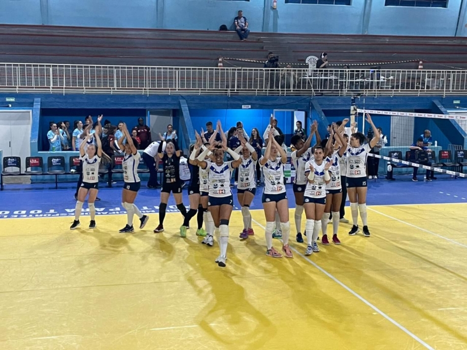Irati vence primeiro jogo da Superliga C de Vôlei Feminino