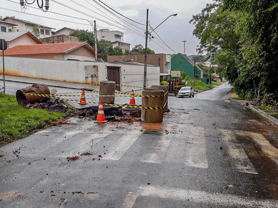 Atenção ao trecho sinalizado na Rua Angelim Mosele