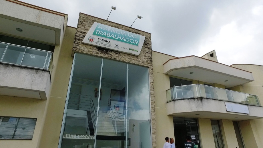 Agência do Trabalhador viabiliza oportunidade de trabalho em colheita de maçã