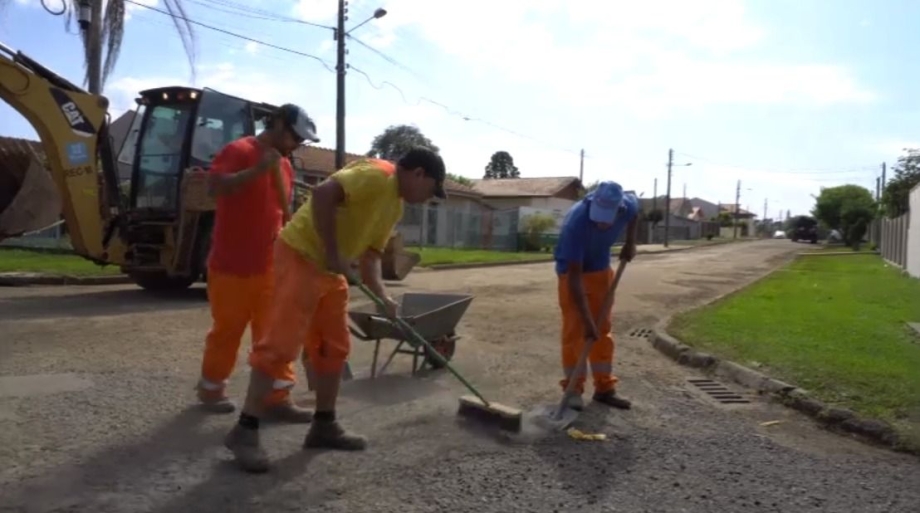 Bairro DER recebe melhorias pelo programa Asfalto Novo