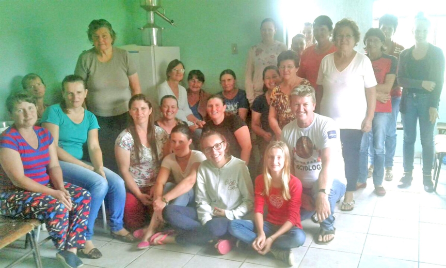 1º Encontro do Grupo de Mulheres de Faxinal do Rio do Couro