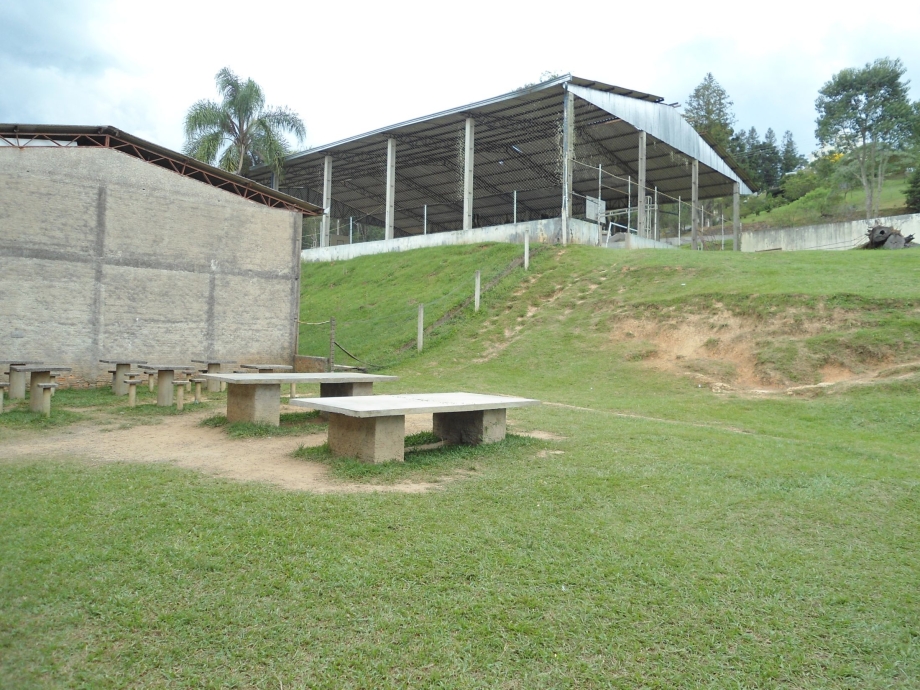 Obra na escola de Itapará está sendo iniciada