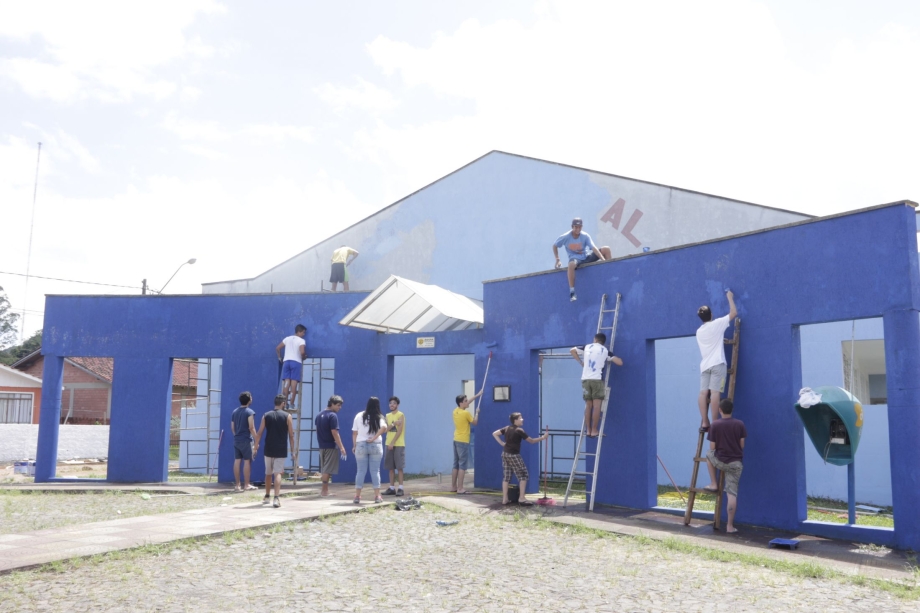 Jovens promovem “Virada Social” em Irati