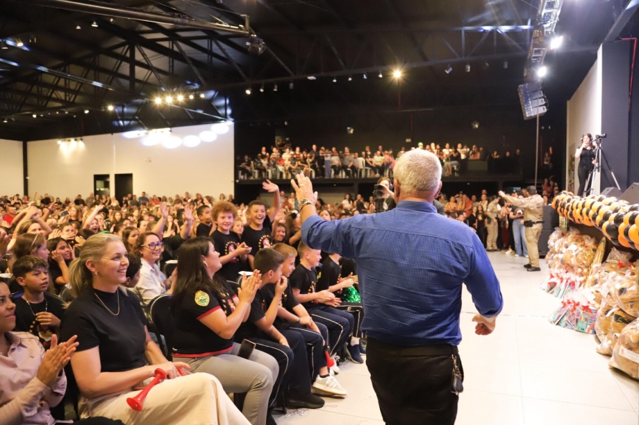 Formatura do PROERD anima crianças da Rede Municipal de Ensino em Irati 