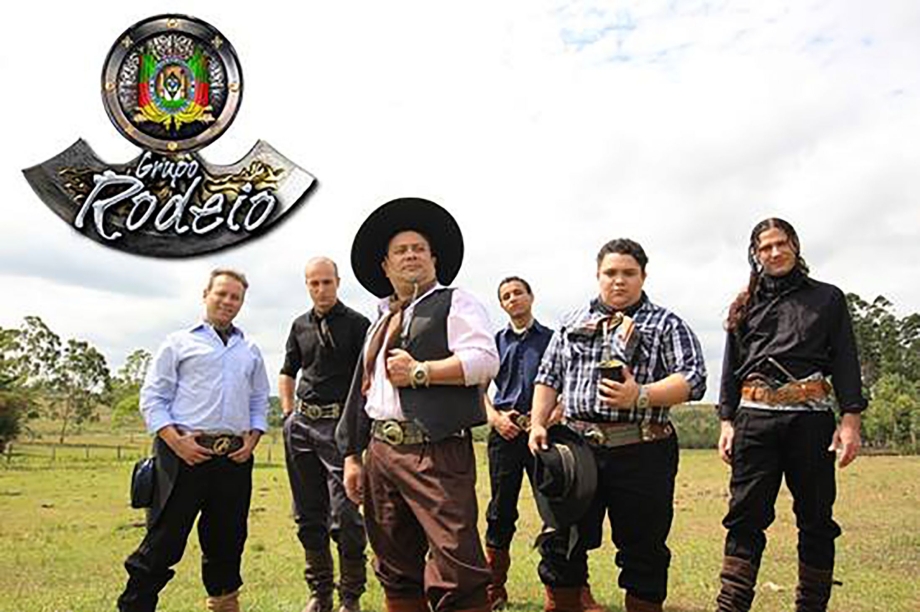 Mesas para o Baile de Patrão estão à venda