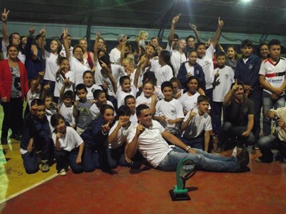 Concurso de Fanfarras e Bandas  Escolas de Irati conquistam primeiro lugar em Antônio Olinto