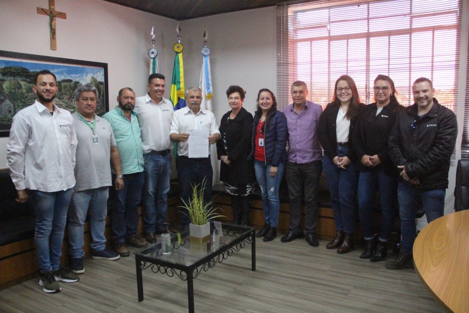 Regularização Fundiária Urbana atende 74 famílias do bairro Tucholka