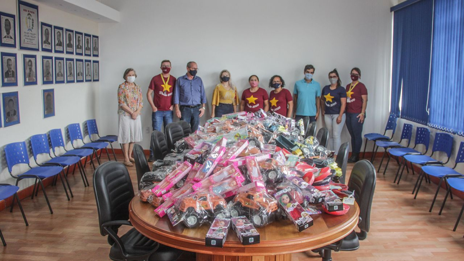 Doação de brinquedos à Prefeitura