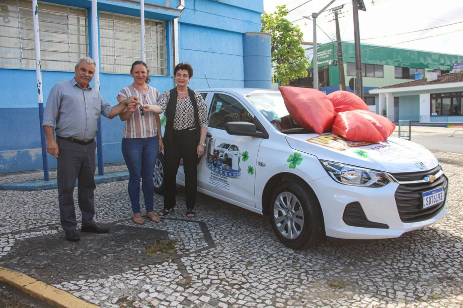 Ganhadores da promoção IPTU dá Sorte comemoram recebimentos dos prêmios