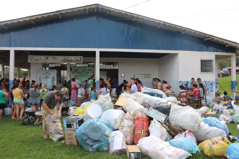 Vila Nova recebe o Projeto EcoTroca