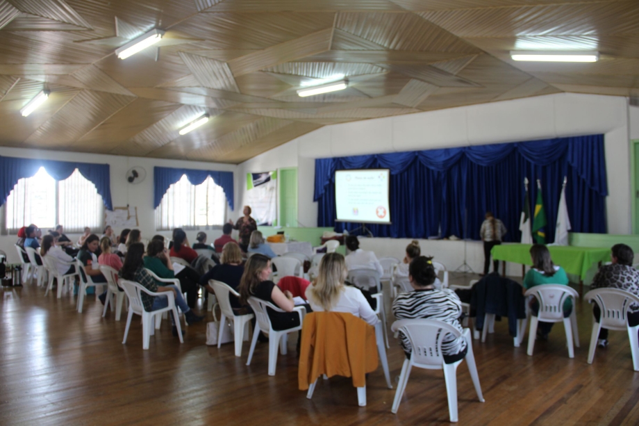 Curso do Cecane é realizado em Irati
