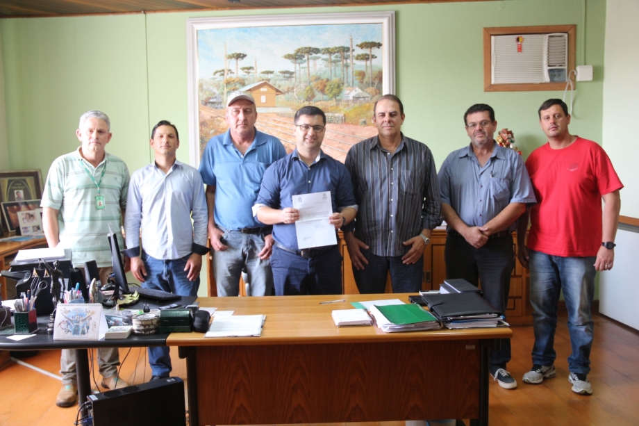 Odilon recebe representantes do Iapar