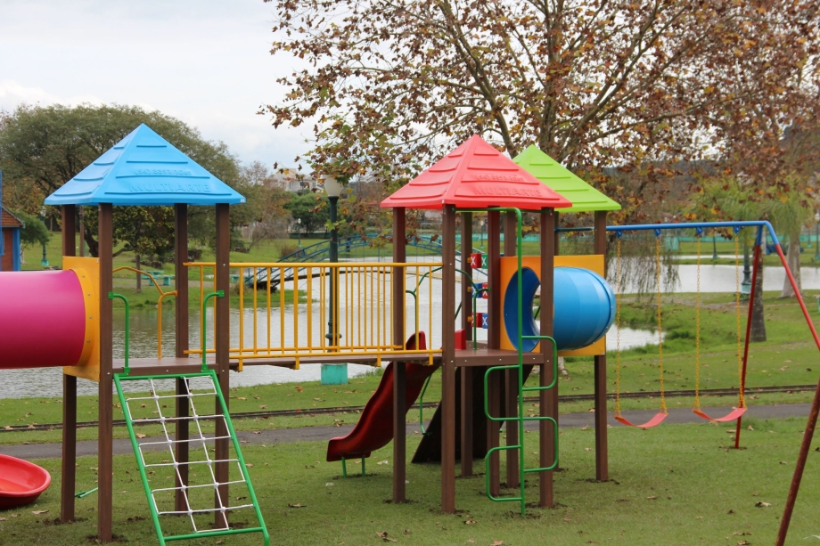 Prefeitura revitalizará todos os brinquedos no Parque Aquático de Irati