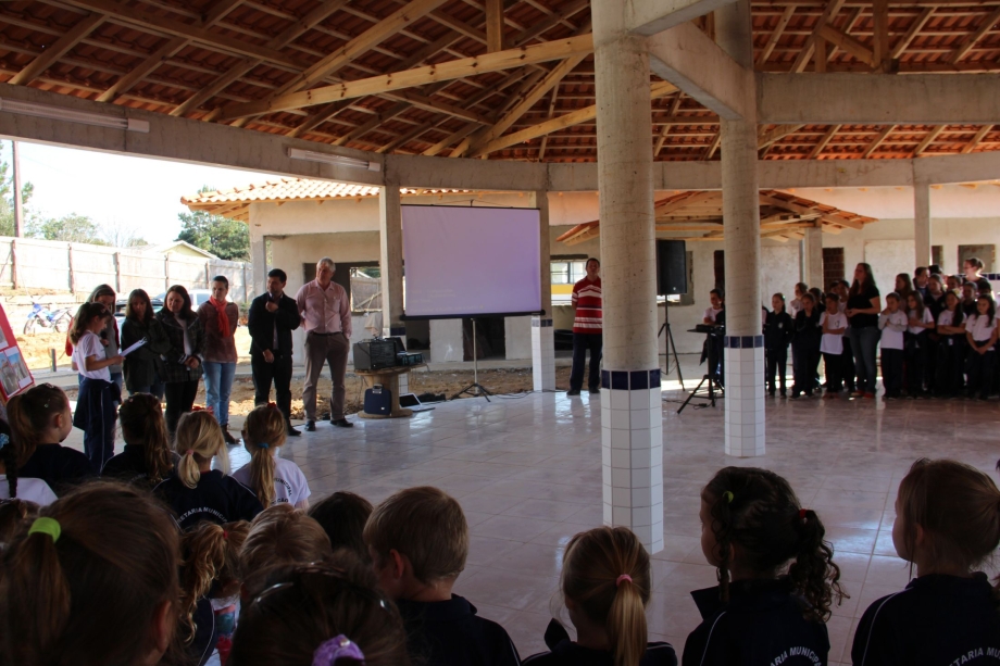 Odilon realiza vistoria técnica na nova Escola de Gonçalves Júnior