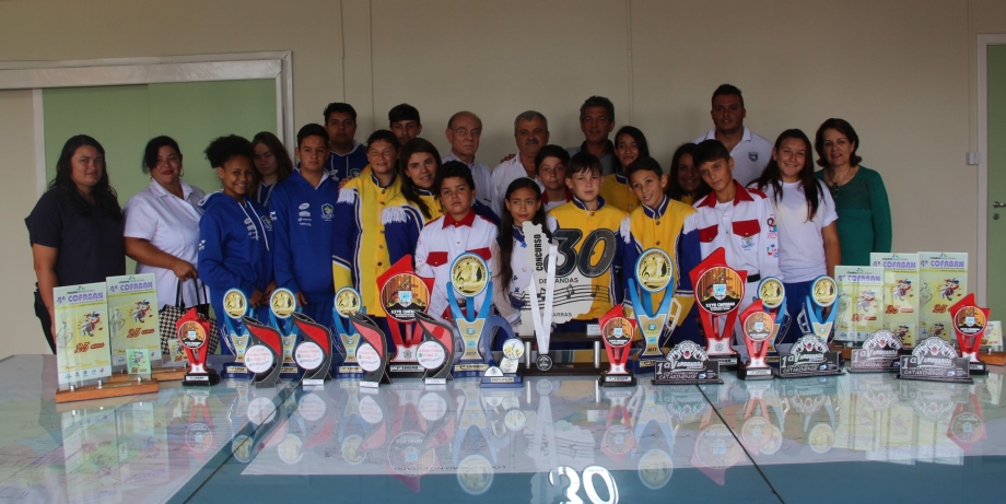 Guarda Mirim de Irati conclui 2017 com 57 troféus