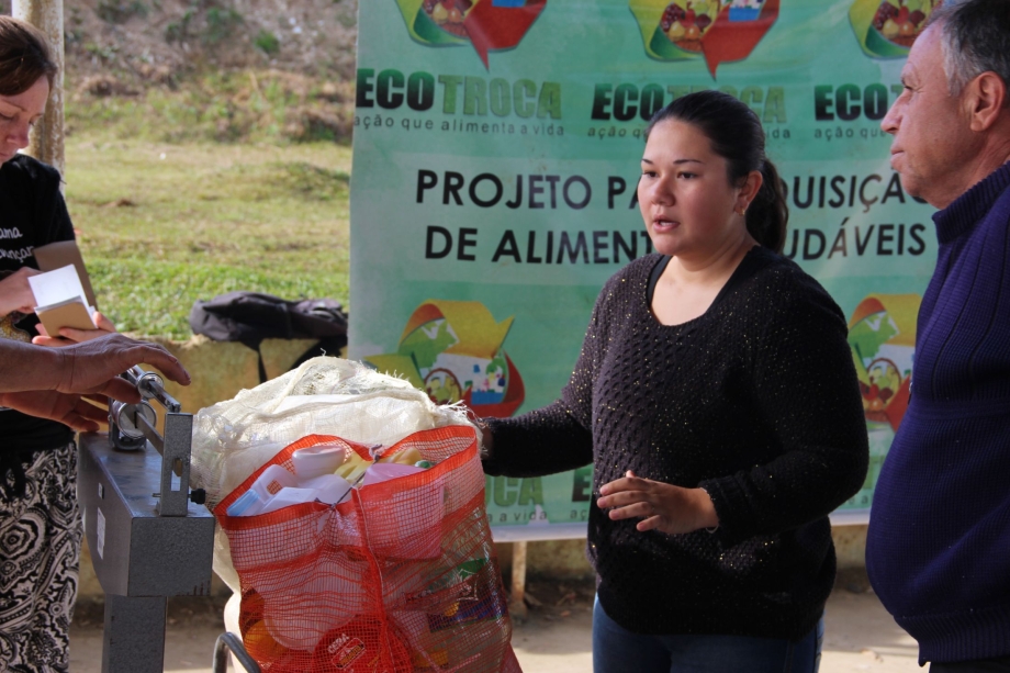 Ecotroca inicia na Vila São João e Pinho de Baixo