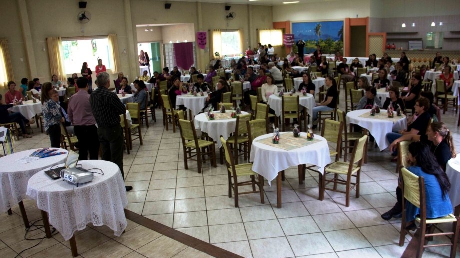 Odilon participa do encerramento das atividades de 2015 do Núcleo de mulheres