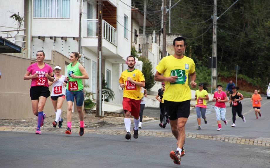 8ª Corrida de São Cristóvão contou com mais de duzentos participantes