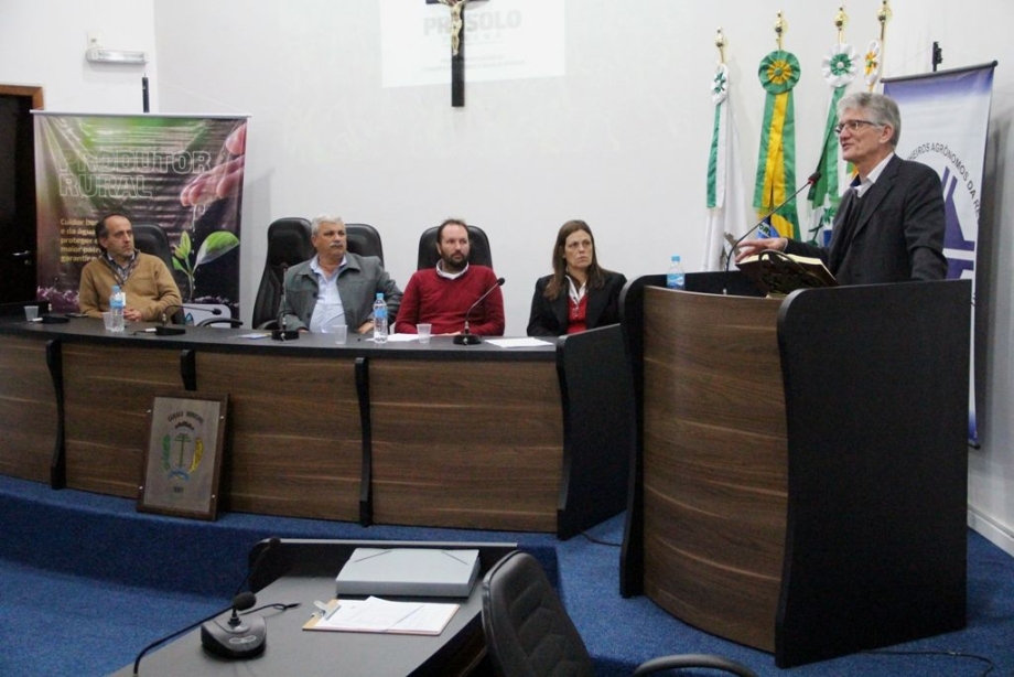 Secretário de Estado da Agricultura apresenta Prosolo em Irati