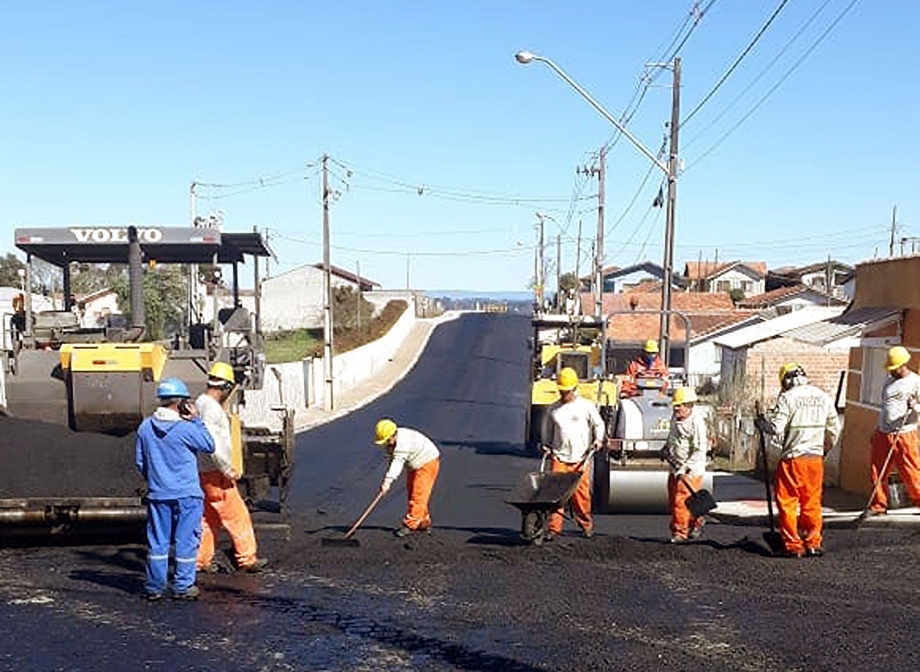 Concluída a pavimentação da Rua Augusto Anciutti Sobrinho