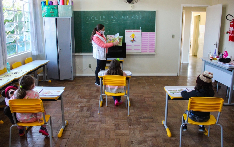 Aulas retornam em Irati, seguindo medidas de enfrentamento à pandemia