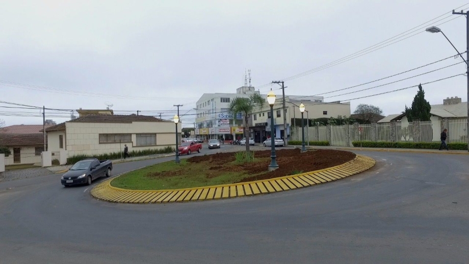 Município inicia revitalização de rotatórias