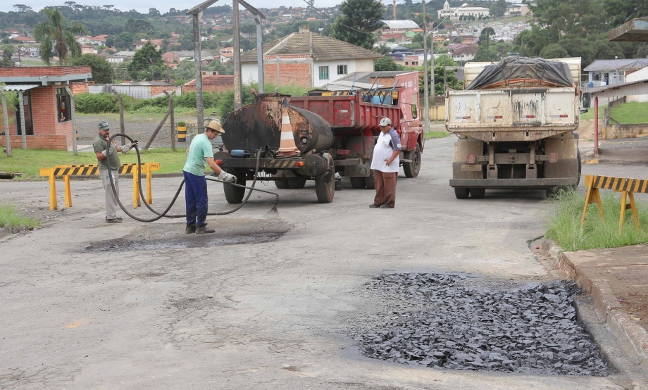 Resumo de serviços do Pátio de Máquinas da Prefeitura de Irati