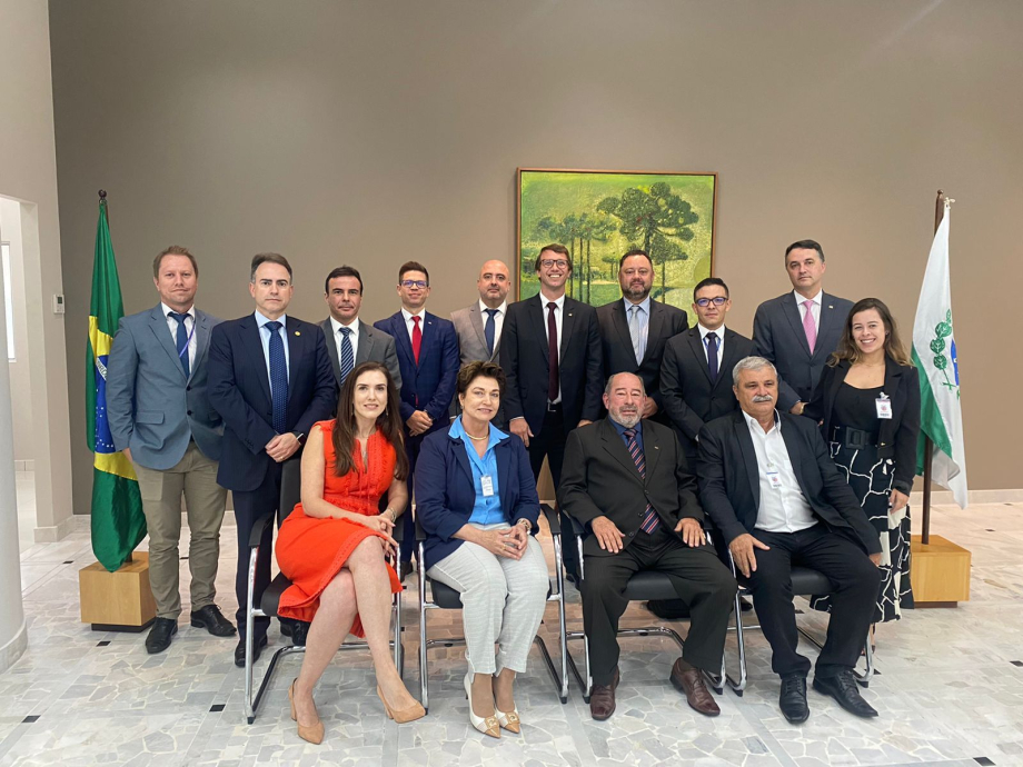 Derbli e Ieda participam de reunião sobre construção de novo Fórum da Comarca