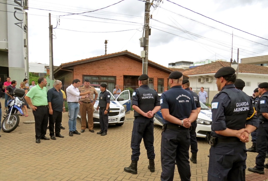 Guarda Municipal de Irati recebe novos veículos