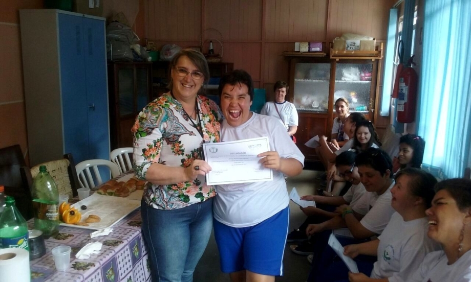 Provopar conclui curso de Bolachas com turma da APAE