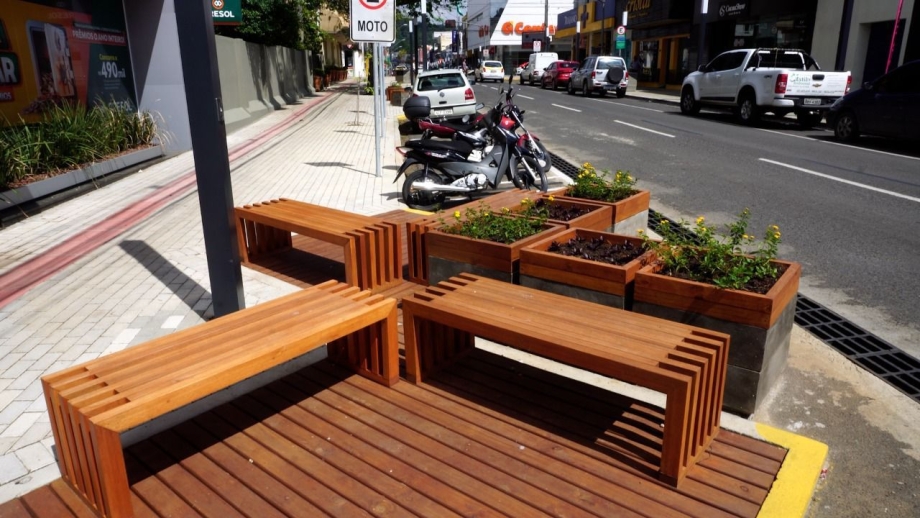 Obra de revitalização do centro está 60% concluída e tem pausa para período de compras