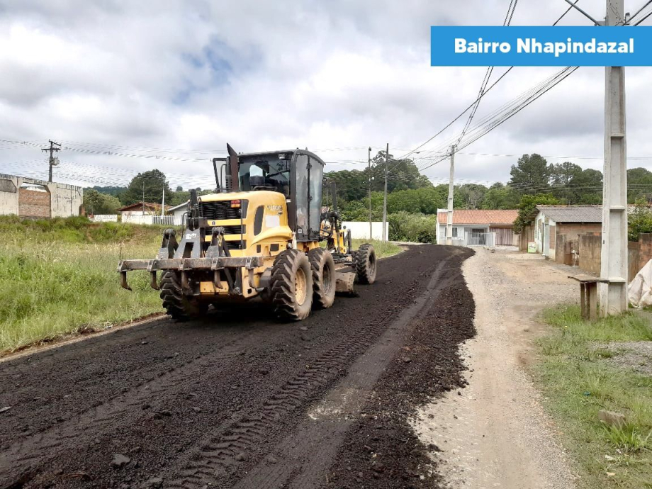 Secretaria de Obras e Serviços Urbanos realiza melhorias em ruas de bairros de Irati